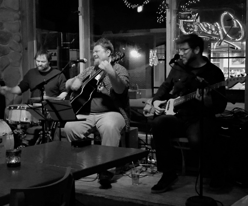 The Ropers Band in the Brewhouse Birch's on the Lake